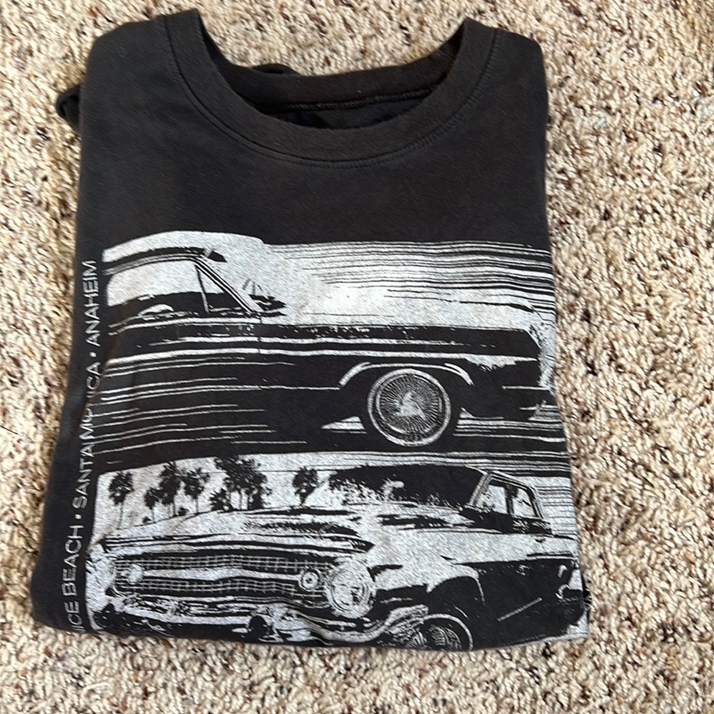 Hollister Graphic Tee